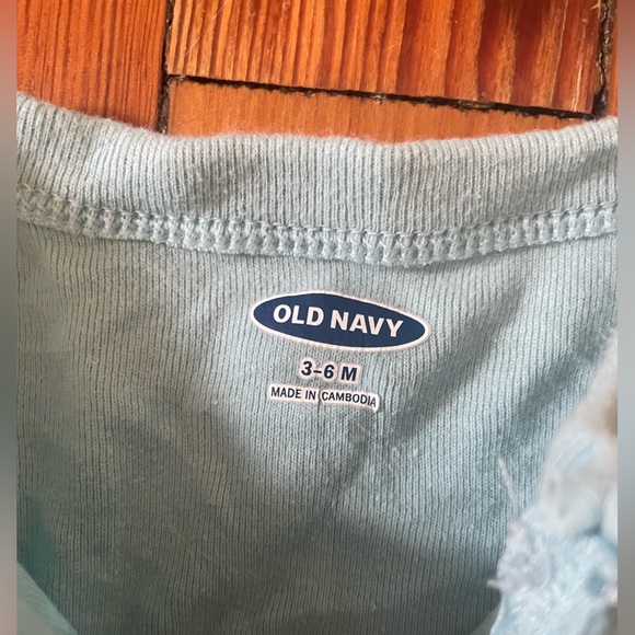 Old Navy Footie Bundle Size 3-6 months - Picture 7 of 7
